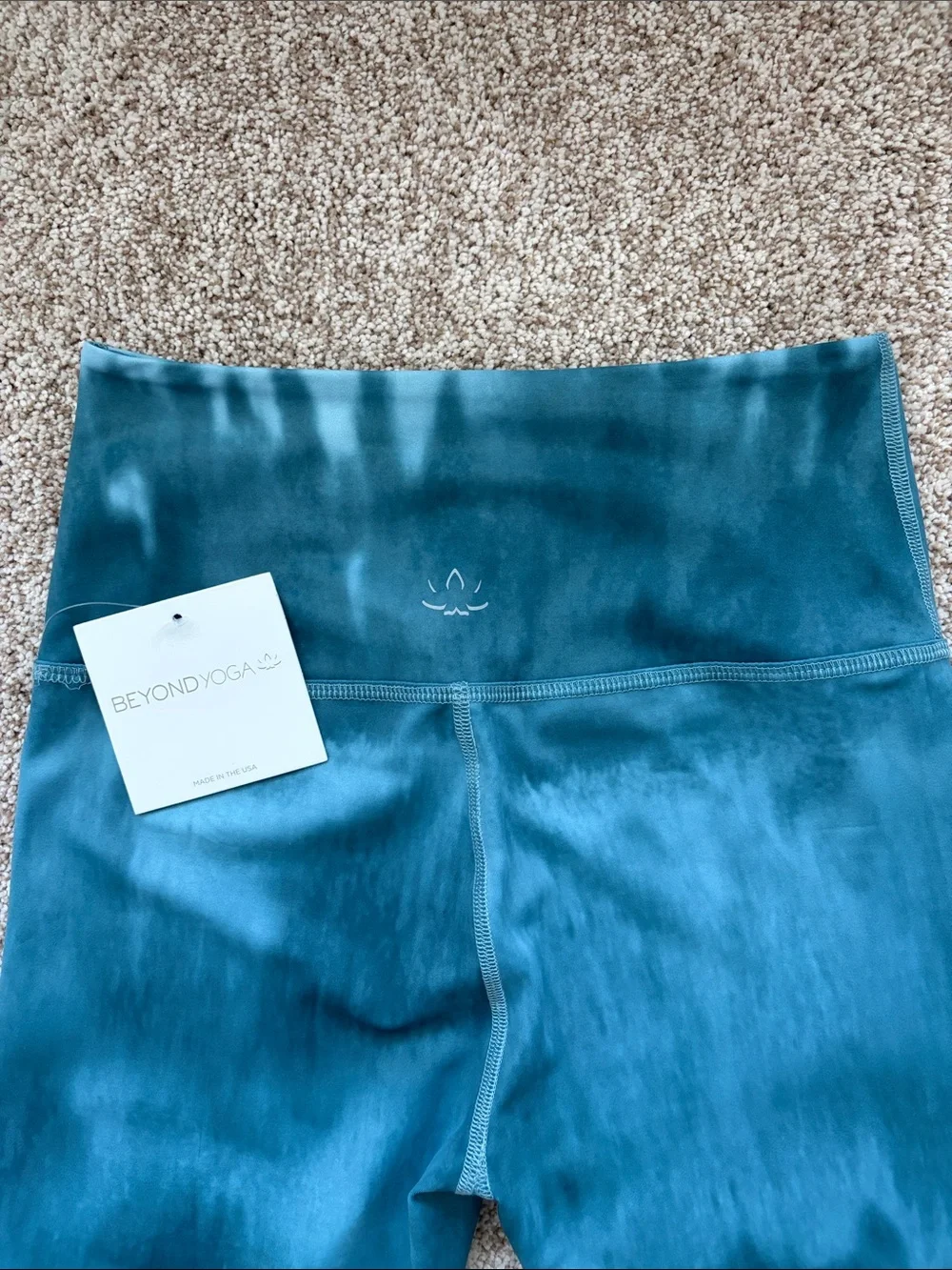 Beyond Yoga Lux High Waisted 7/8 Leggings - Sky Blossom - NWT SZ M